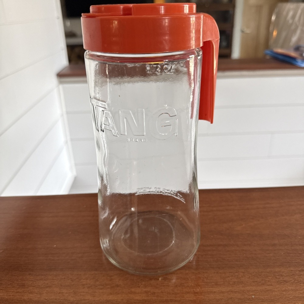 Vintage TANG Glass Pitcher With Lid, 1 Qt, NICE And Great Shape 9" Tall